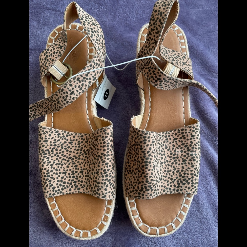 Women’s shoes